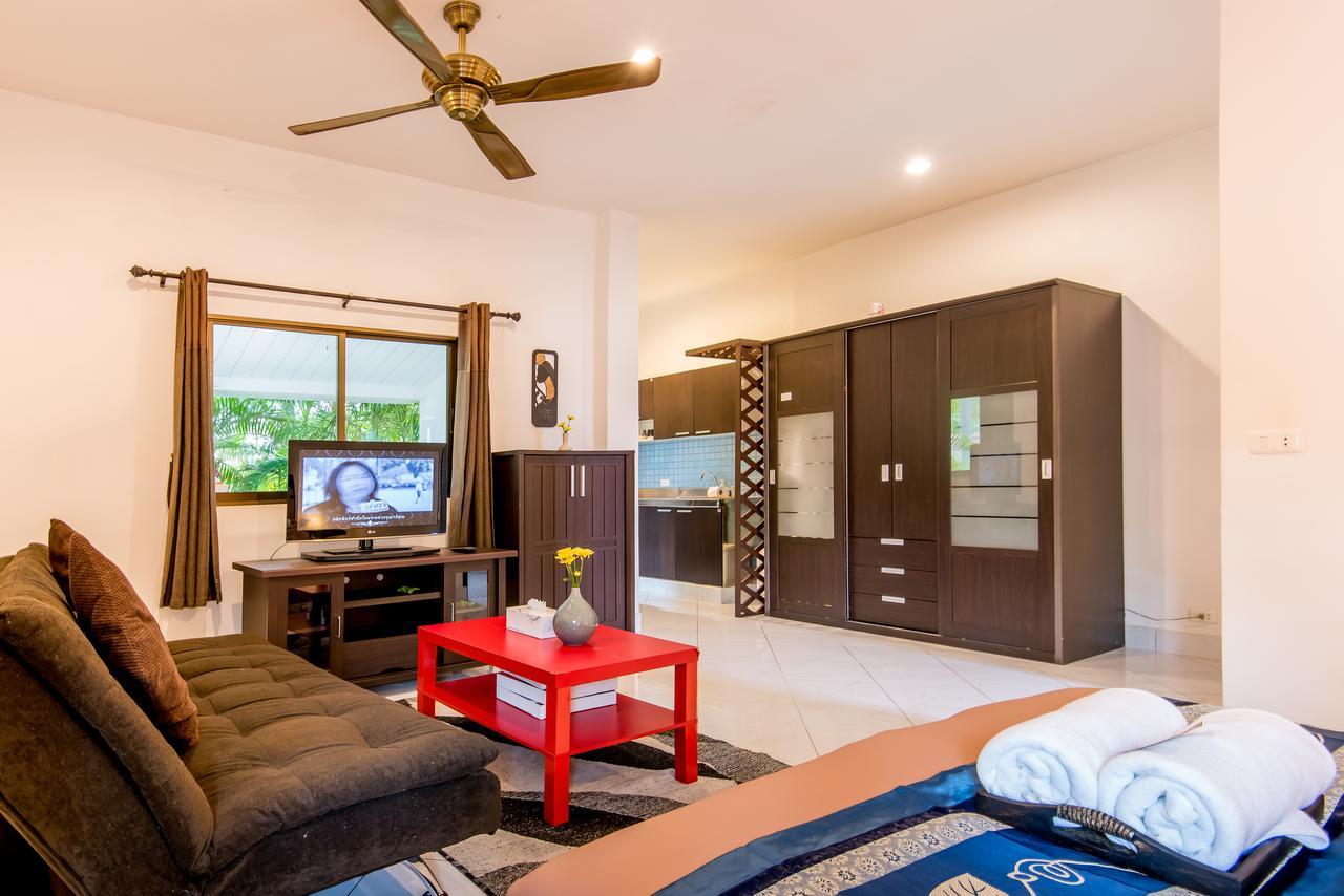 Tananza Resort & Homestay Phuket Nai Harn Extérieur photo