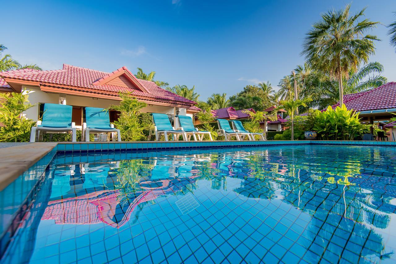 Tananza Resort & Homestay Phuket Nai Harn Extérieur photo