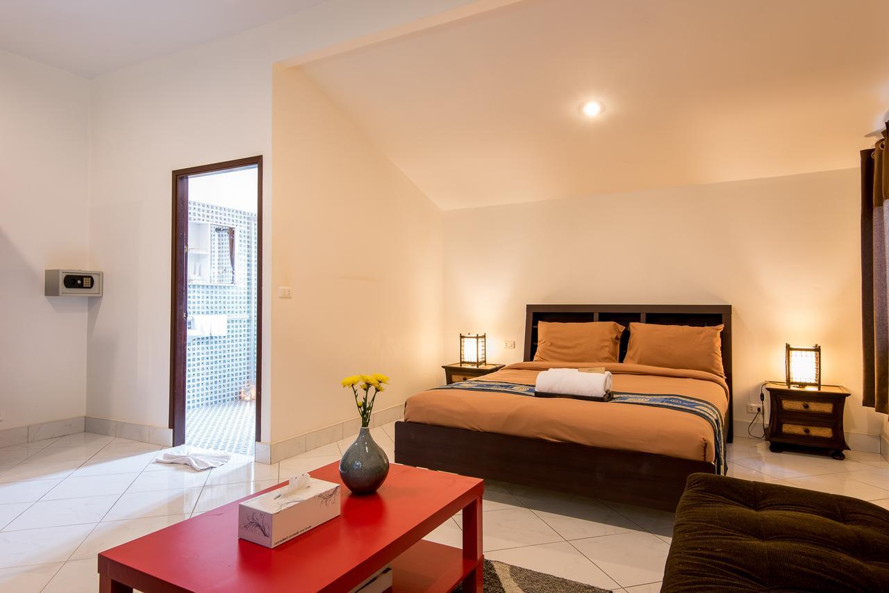 Tananza Resort & Homestay Phuket Nai Harn Extérieur photo